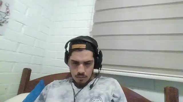 hung weeb online show from 12/10/24, 12:28