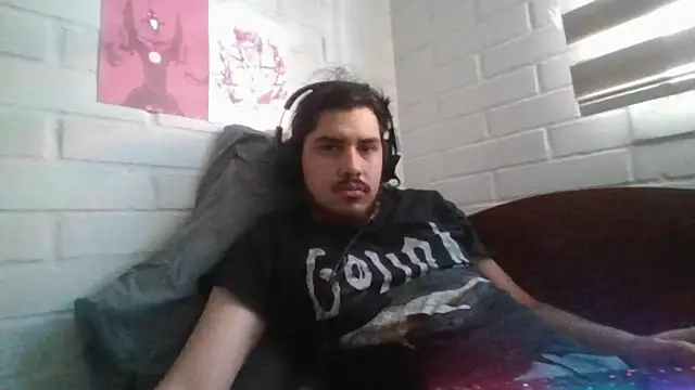 hung weeb online show from 04/15/26, 04:25