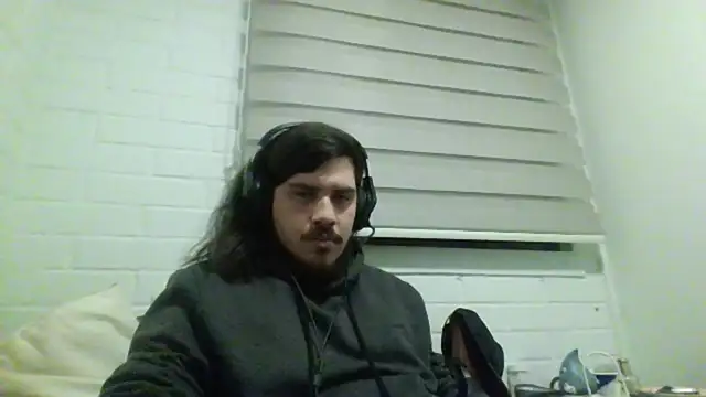 hung weeb online show from 04/25/26, 02:36