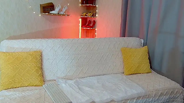 KimPolloc online show from 01/10/26, 05:37