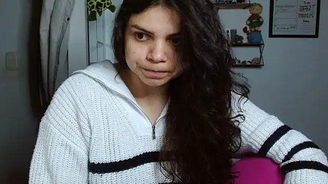 Nikkykora15 online show from 09/24/25, 12:36