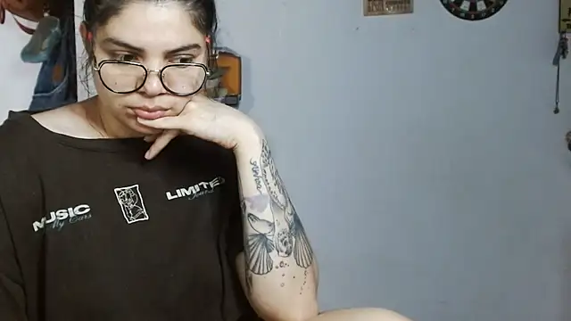 Nikkykora15 online show from 07/19/26, 03:49