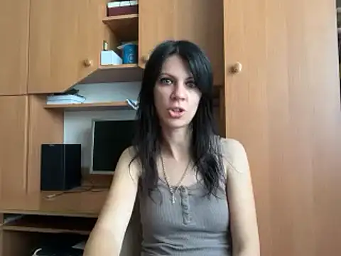 InjaAtHome online show from 07/17/26, 06:53