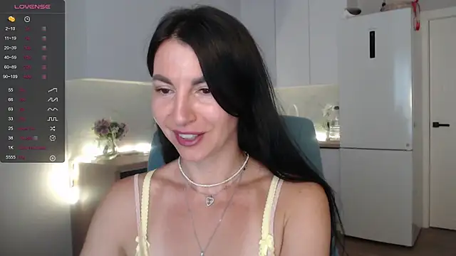 Snapshot of Mary_love16 chatting on 07/27/26, 07:37 Mary love16 online show from 07/27/26, 07:37