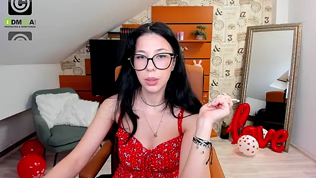 EmillyTaylor online show from 02/26/25, 04:36