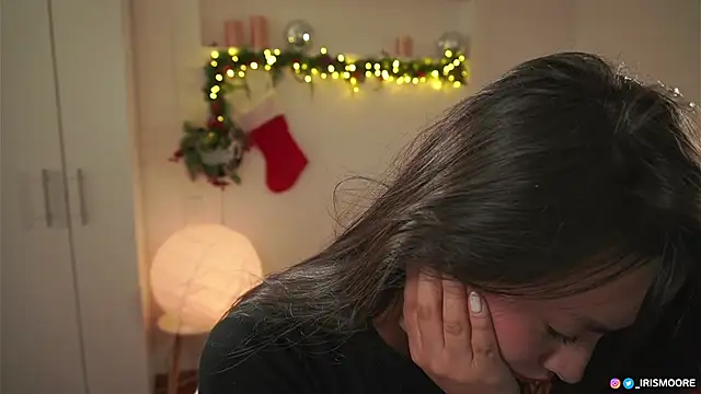 Snapshot of raphttalia_ chatting on 12/30/24, 11:06 raphttalia  online show from 12/30/24, 11:06