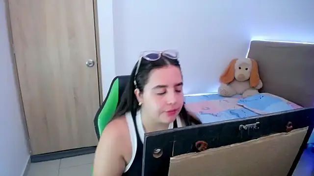  alicia z online show from 02/26/25, 06:54