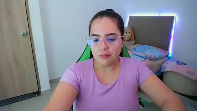  alicia z online show from 03/20/25, 12:08