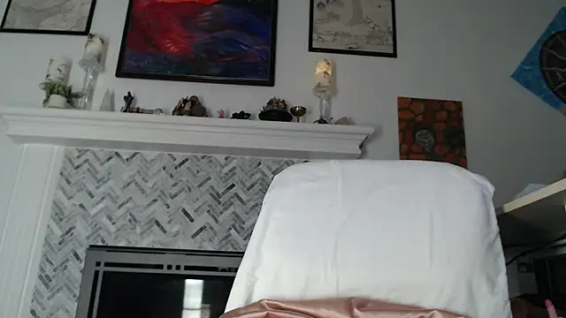 AuroraWillows online show from 02/28/26, 03:40