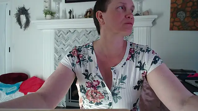 AuroraWillows online show from 04/17/26, 01:30