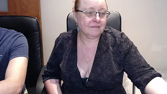 JoannaAndNeighbour online show from 02/09/25, 11:25