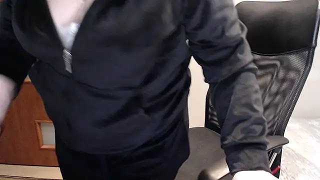 JoannaAndNeighbour online show from 02/25/25, 06:09