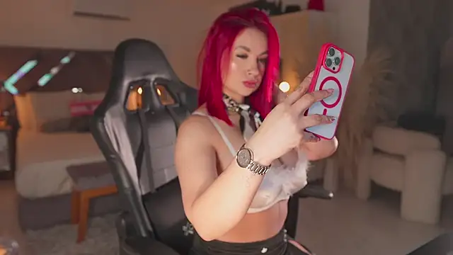 Snapshot of KateOwens chatting on 01/06/26, 11:25 KateOwens online show from 01/06/26, 11:25