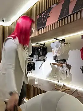 Snapshot of KateOwens chatting on 01/06/26, 11:51 KateOwens online show from 01/06/26, 11:51