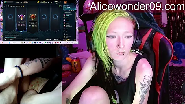 alicewonder09 online show from 03/17/26, 03:22