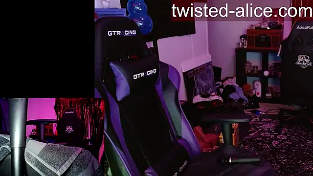 alicewonder09 online show from 04/10/26, 03:34