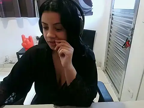 Snapshot of zayrapink chatting on 02/23/26, 06:16 zayrapink online show from 02/23/26, 06:16