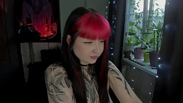 t0riayun0 online show from 06/04/26, 06:25