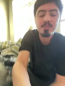 Snapshot of Bbyboyivan chatting on 01/12/25, 10:33 Bbyboyivan online show from 01/12/25, 10:33