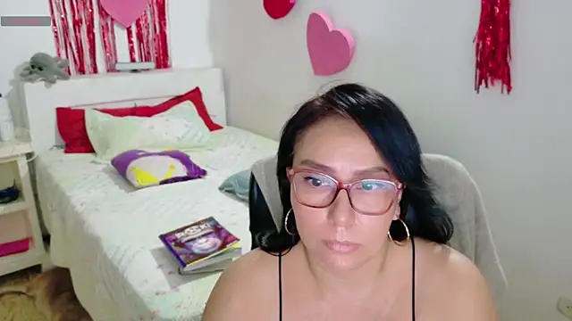 hottplay online show from 02/23/26, 05:21