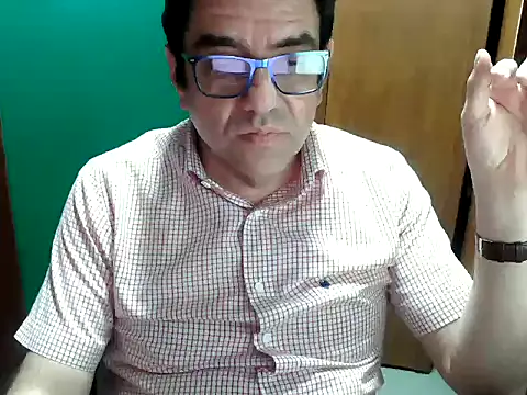 FernandoReuterG online show from 10/20/25, 01:28