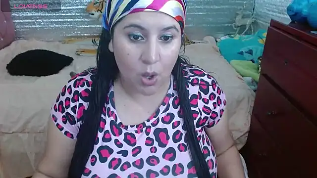 EMILY-NESSA online show from 03/19/25, 04:34