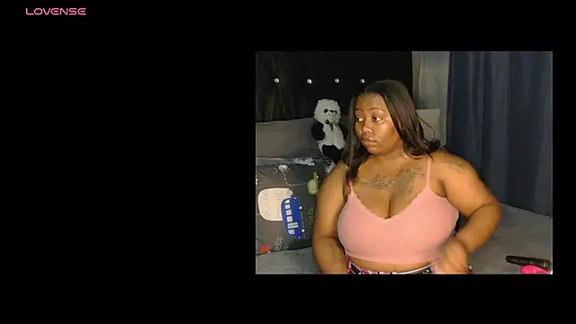 caramelbooty69 online show from 11/13/25, 06:51