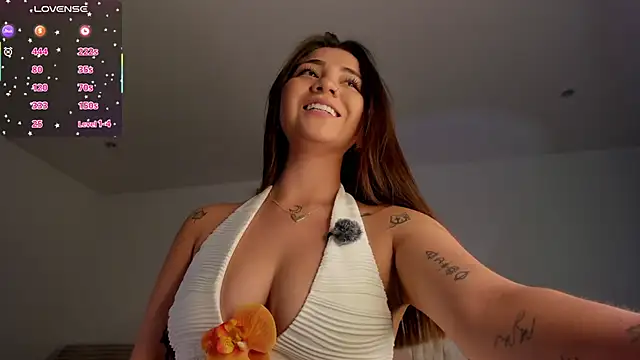 sara cruz011 online show from 02/17/26, 09:32