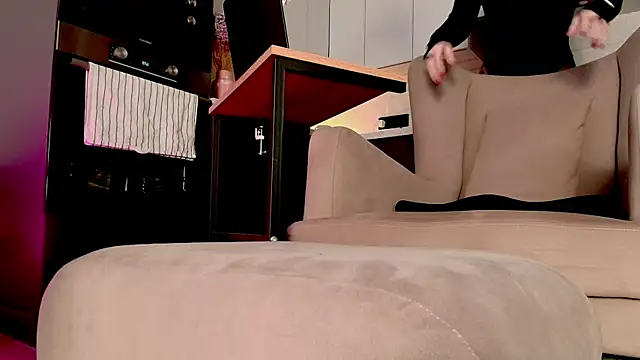 Yourfreebird online show from 04/25/26, 07:55