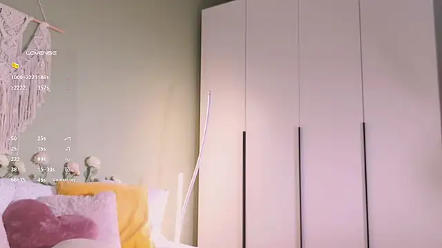 Rinas secret online show from 10/04/25, 10:24