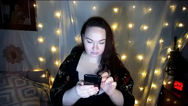 Snapshot of Victoria_Marks chatting on 12/05/24, 06:11 Victoria Marks online show from 12/05/24, 06:11