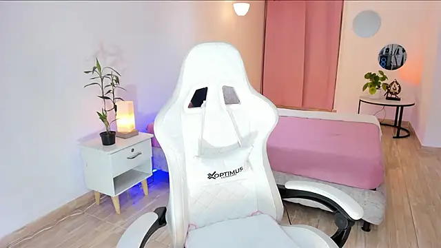 carleee winter online show from 03/04/26, 01:55