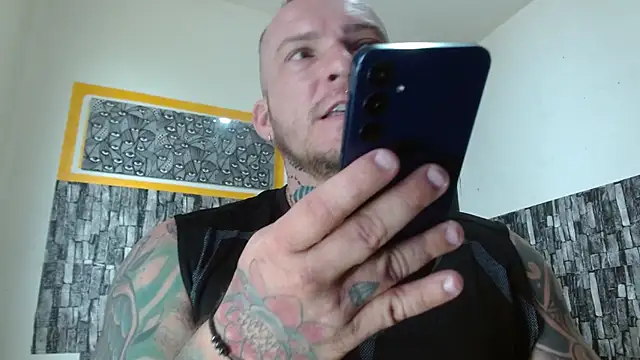 stripnolimits online show from 02/06/26, 04:43