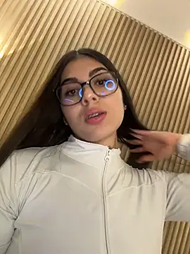 Sarasanders 4 online show from 11/12/25, 02:45