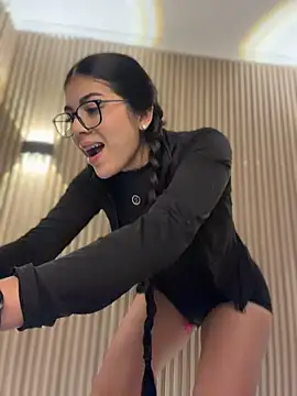 Sarasanders 4 online show from 01/10/26, 04:58