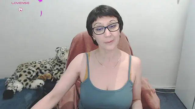 Ammillia online show from 01/17/25, 09:39