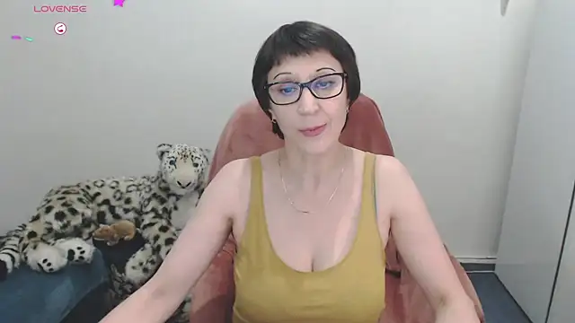 Ammillia online show from 01/21/25, 10:51