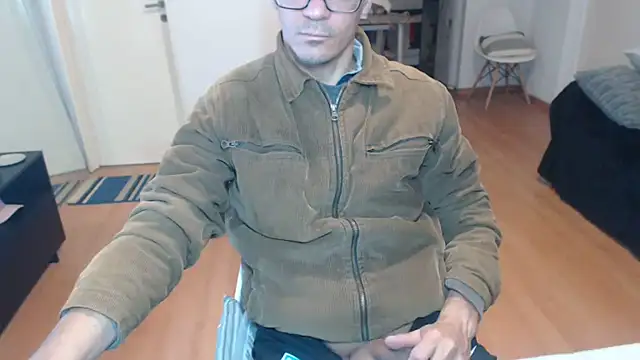 guachin hunk online show from 07/05/26, 04:19