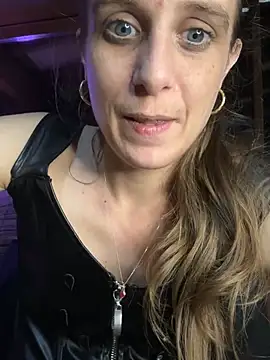 LadyChantale online show from 01/21/25, 05:41