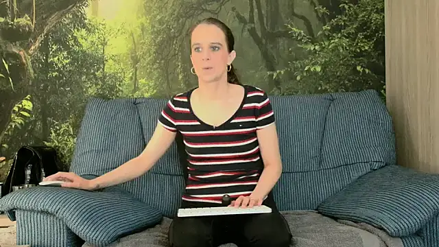 LadyChantale online show from 03/05/25, 09:05