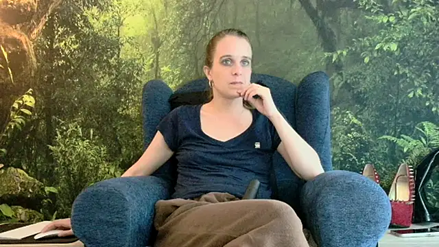 LadyChantale online show from 03/20/25, 05:58