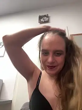 LadyChantale online show from 04/22/26, 05:32