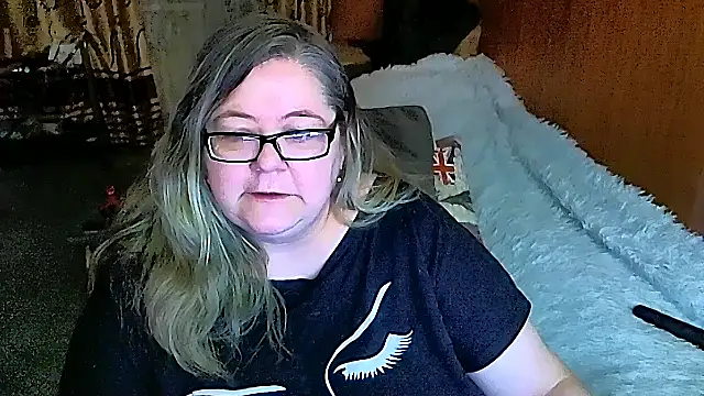 Snapshot of sex2 chatting on 02/18/25, 10:47 sex2 online show from 02/18/25, 10:47