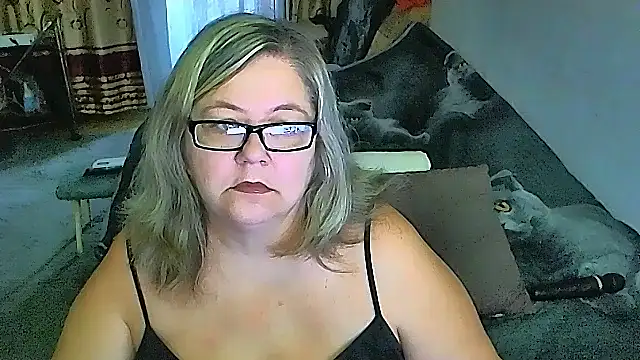 Snapshot of sex2 chatting on 09/24/25, 11:19 sex2 online show from 09/24/25, 11:19