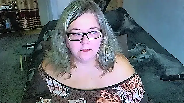 Snapshot of sex2 chatting on 10/17/25, 03:20 sex2 online show from 10/17/25, 03:20