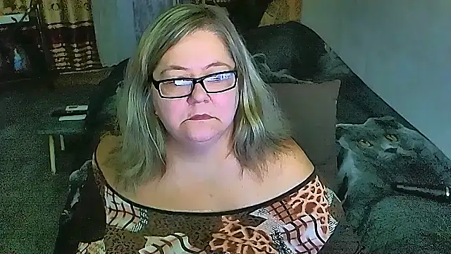 Snapshot of sex2 chatting on 10/17/25, 11:40 sex2 online show from 10/17/25, 11:40