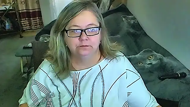 Snapshot of sex2 chatting on 10/20/25, 12:55 sex2 online show from 10/20/25, 12:55