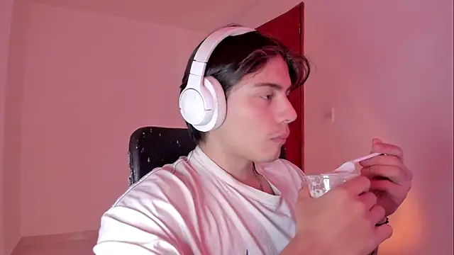 Giordano Russo online show from 11/15/25, 08:05