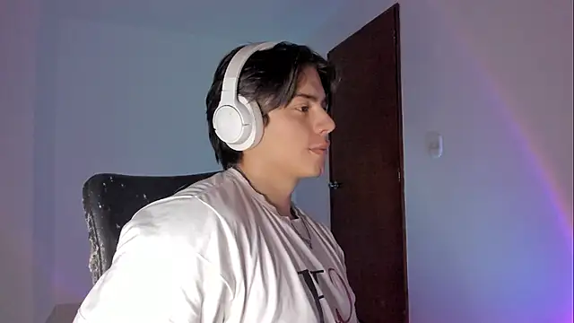 Giordano Russo online show from 11/21/25, 10:41