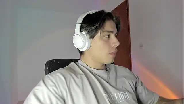 Giordano Russo online show from 03/24/26, 06:13